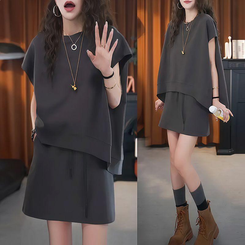 

Korean Style Women s Summer Casual Sports Suit - T-shirt & Short Skirt Two-Piece Set 2XL (130-145 jin)