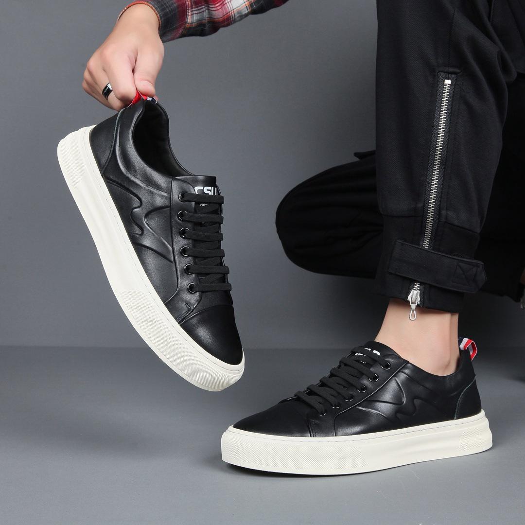 

Мужские повседневные белые слипоны из натуральной кожи 2025 года - корейский стиль, легкие, мягкие. 42 чёрный