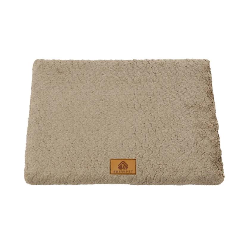 

Winter Dog Crate Bed Plush Faux Fur Pad Calming Anti Anxiety Bed for Crate Washable Soft Warm Dog Mat with Non-Slip Bottom S 48x30x5cm верблюд