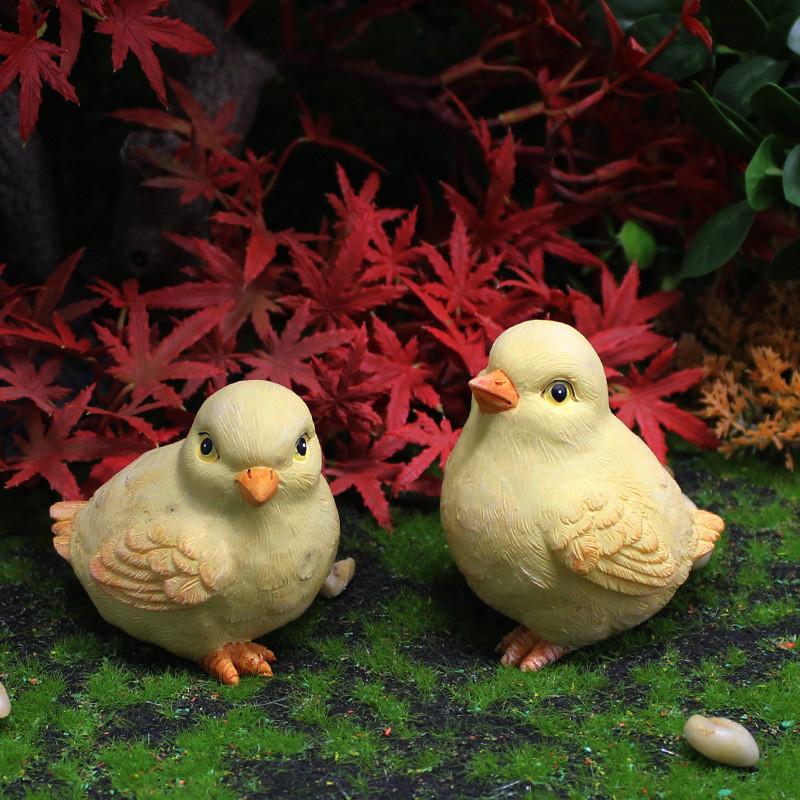 Resin Animal Model For Yard Decoration With Adorable Chick Design For Micro Landscape