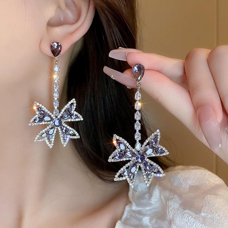 S925 Silver Needle Rhinestone Tassel Earrings - Exquisite Long Claw Chain with Colored Diamonds, European & American Style