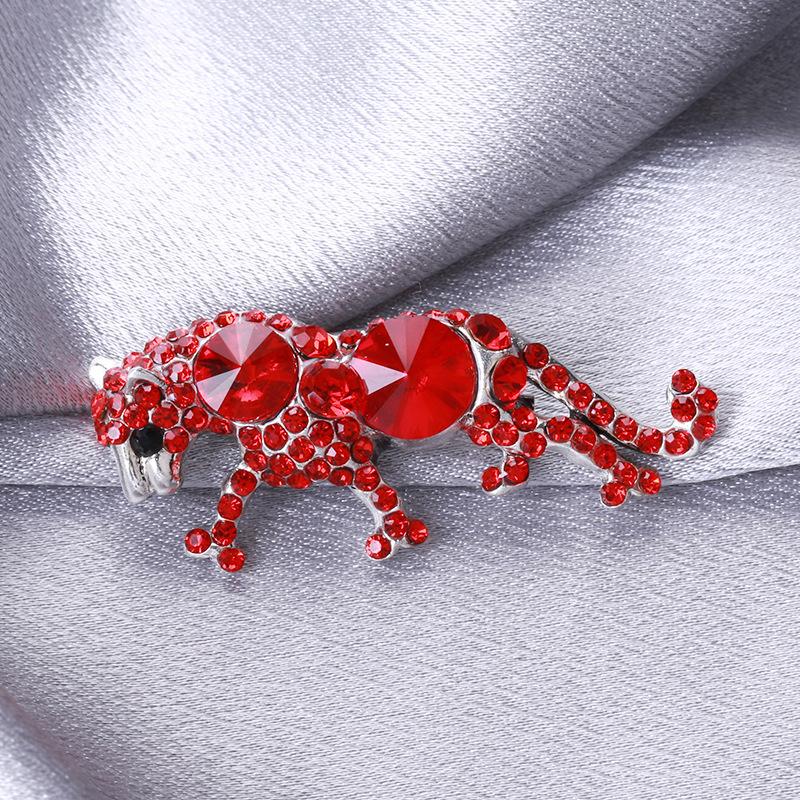 Hochwertige Handgemachte Strass-Gepard Brosche, Modischer Tier-Herren-Anstecker Schmuck Kragenpin Zubehör