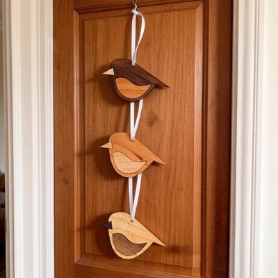 3 Peças de Enfeites de Pássaros de Madeira Rústico Boho Decoração de Parede Pendurada com Corda para Casa de Fazenda Decoração de Parede de Árvore Interna