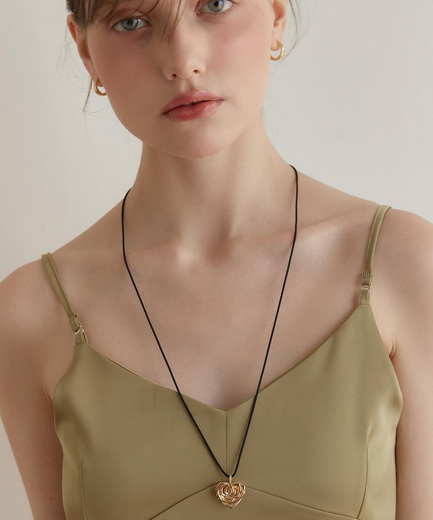 Tatiana Rose Flower Heart String Necklace Nz2122