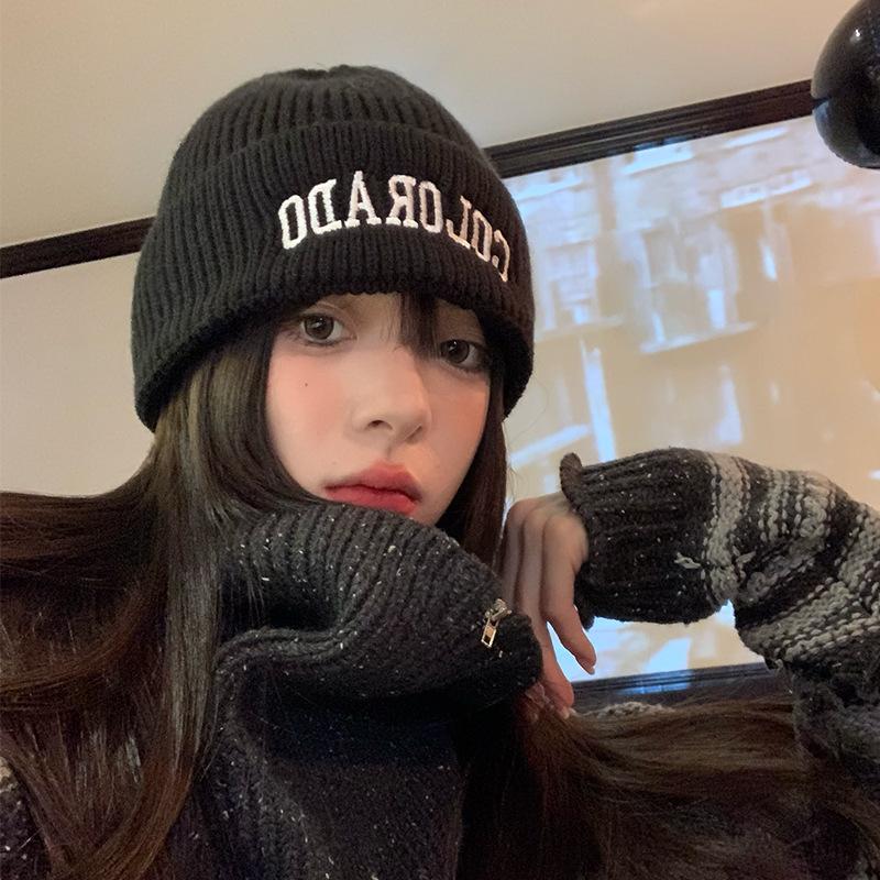 

Tide brand hat women s autumn and winter alphabet cloth label wool hat knitted warm versatile pullover hat tide Average size (54-59cm) чорний