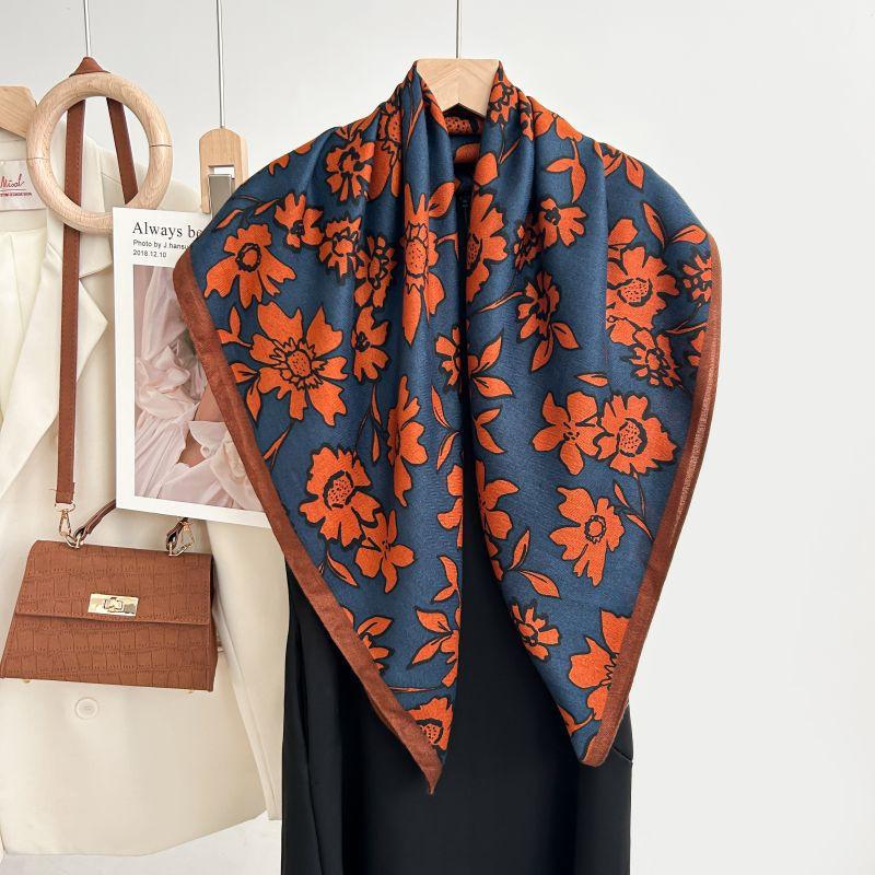 Autumn And Winter White Flower Print Fresh And Elegant 90 Square Scarf Herringbone Shawl Soft Skin-Friendly Warm Scarf