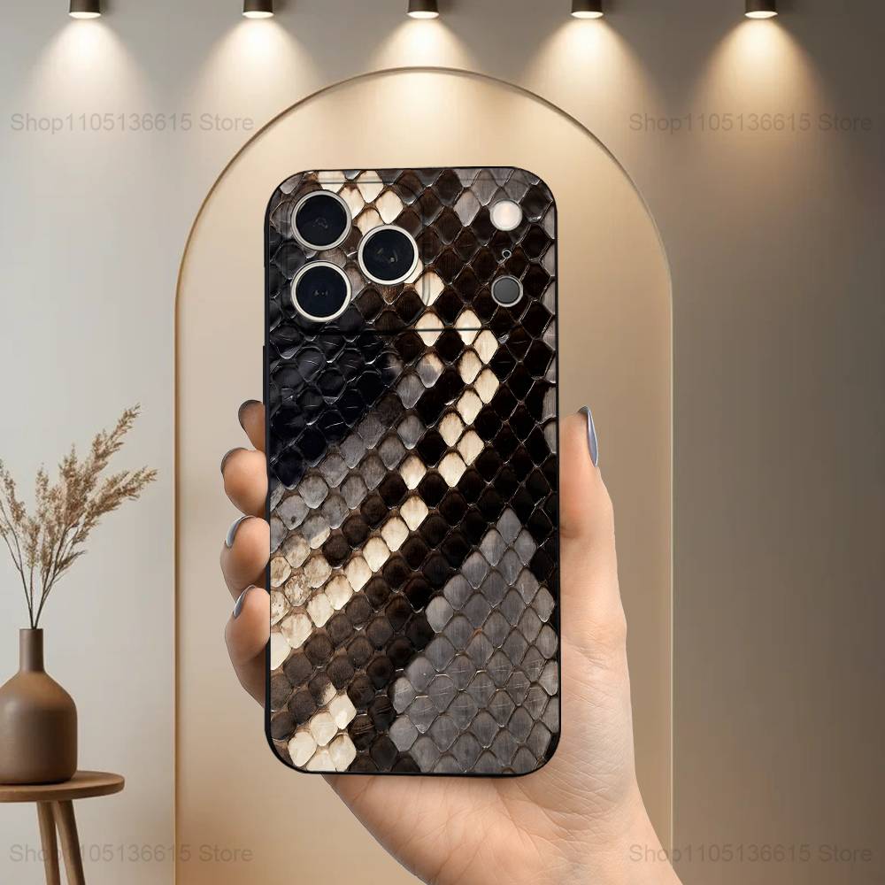 Snakeskin Pattern Art For iPhone 12,14,13,15,16,11,17,X,Mini,XR,SE,XS,Plus,Pro,Max,8,7,Soft Silicone Black Case