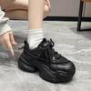 Leicht, klein und erhöhte Füße, lässige Damen-Sportschuhe mit dicker Sohle, neu für Herbst und Winter, schlicht