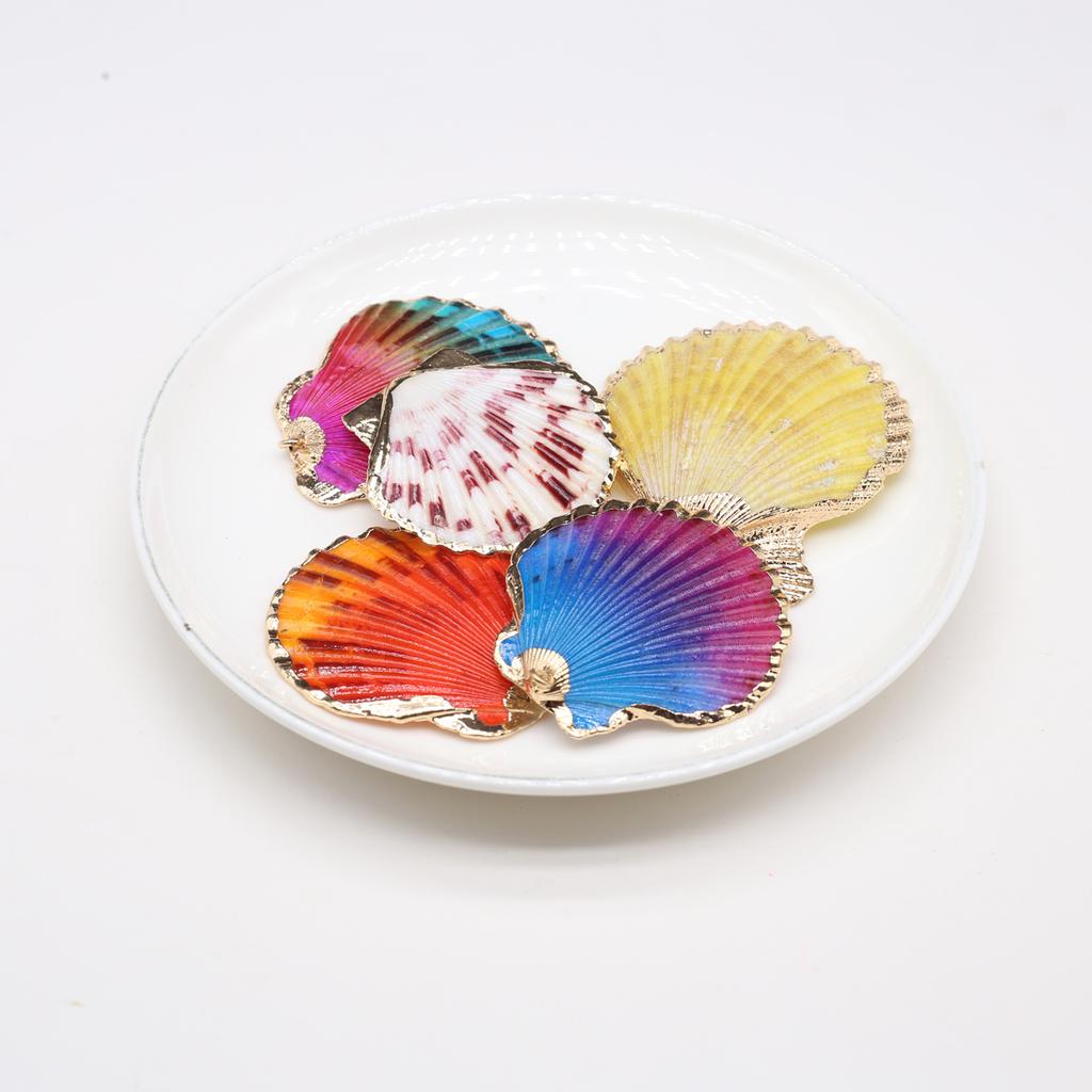 3Pcs, Natural Shell Colorful Conch Pendant, Boho Handcrafted Golden Edged Charms, for DIY Necklace Accessories, Jewelry Making, Aquatic Decor