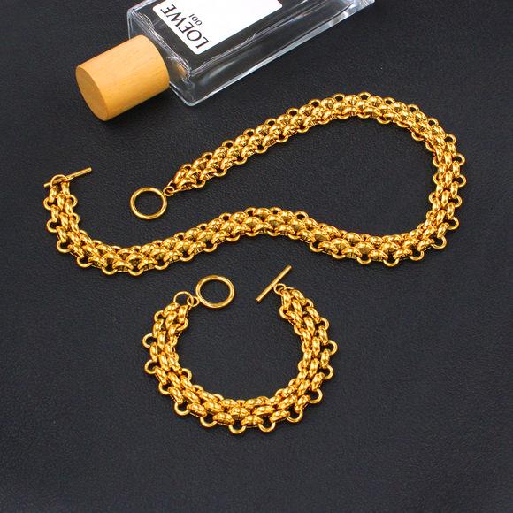 Trendiges Damen-Armreif aus Titanstahl, 18 Karat vergoldet, oval, mit dreifarbigem Zirkon