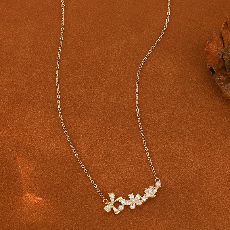 Necklaces Premium Ribbon Pearl Necklace for Women Charms Fashion Vintage Pendant Jewelry