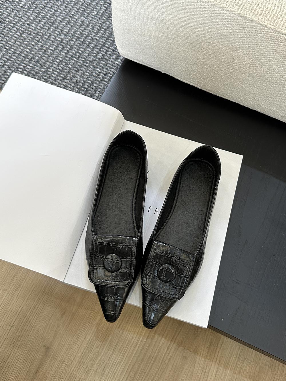 

модные женские лоферы с острым носком 2024 Новинки коричневый черный бежевый розовый модные туфли для платья женские повседневные Мэри Джейн с пряжкой размер 35-39 5.5 чёрный