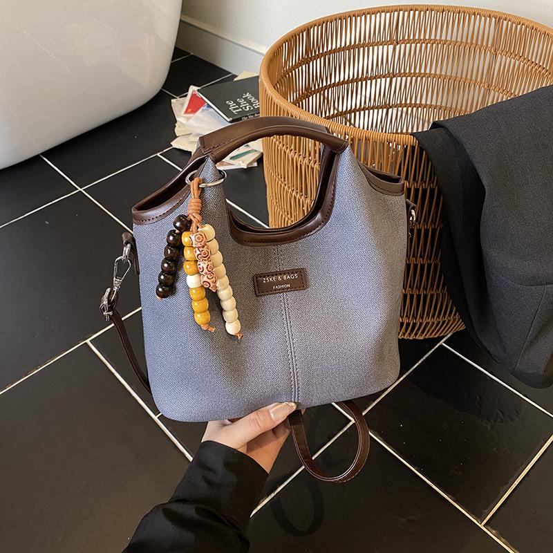 Premium Handbag Women's 2025 New Trendy Fashion Commuter Shoulder Bag Casual Versatile Messenger Bucket Bag