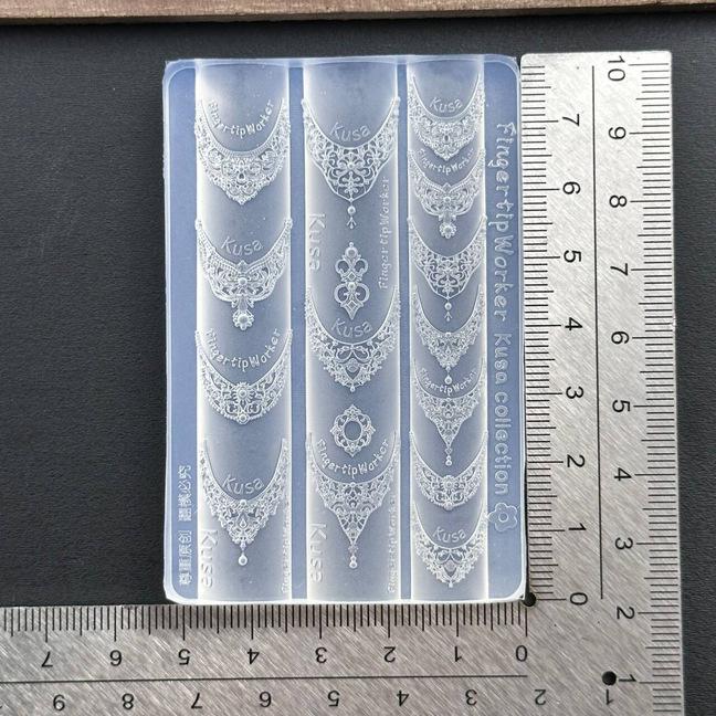 Baroque Heart French Necklace Butterfly Flower 3D Acrylic Nail Mold Diy Nail Art Decoration Transparent Manicure Template