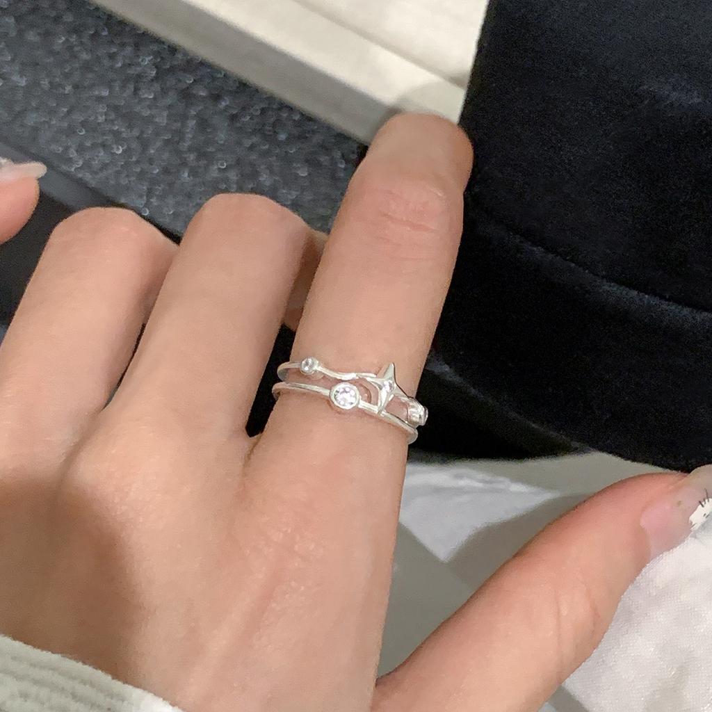 Slender tetragonal synthetic zircon double-layer S ring design sense does not fade index finger ring