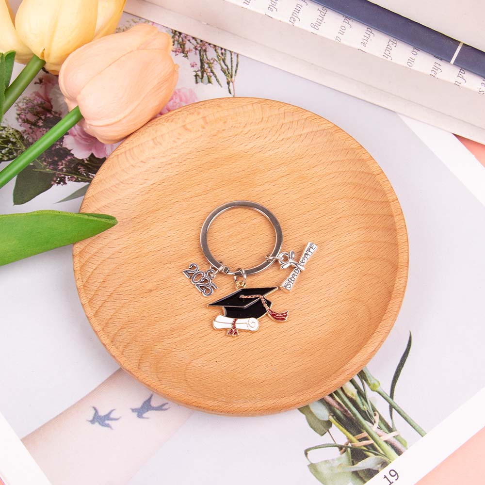 6pcs Class of 2025 Graduation Keychains Doctoral Hat Congrats Grad Design Alloy key ring Graduation Season Ceremony Ideal Gift