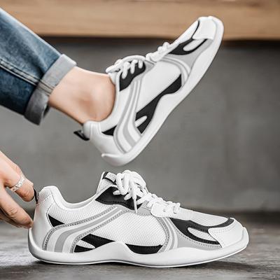 2025 New Men's Board Shoes Sneakers Skate Shoes Soft Sole Shock Absorbing Lightweight Breathable Comfortable Casual Shoes