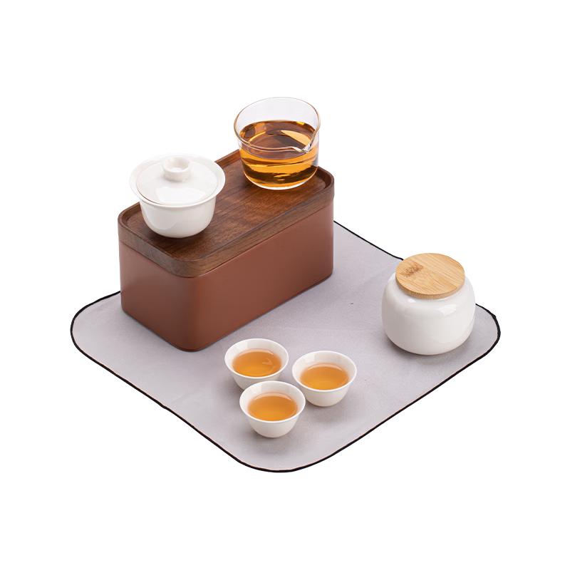 

Portable Chinese Ceramic Kung Fu Tea Set with Leather Case