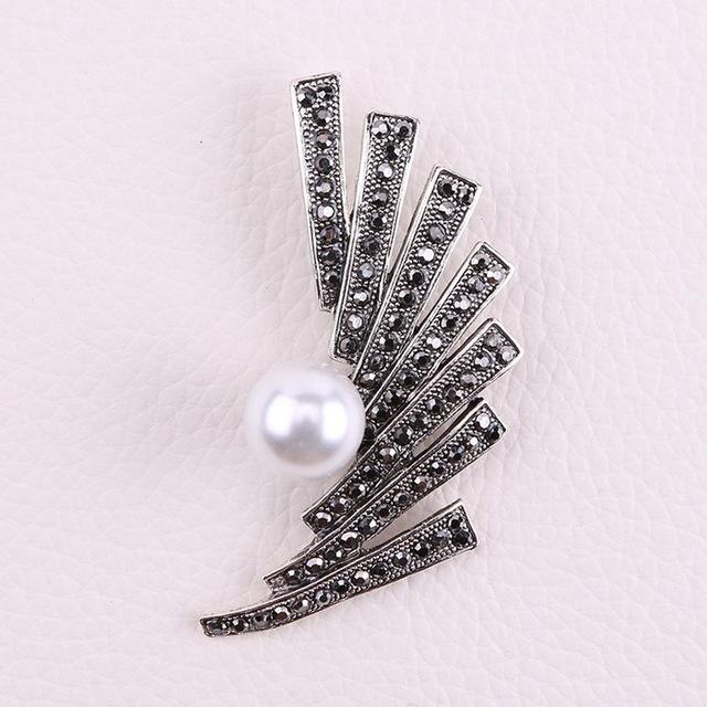 

Черные эмалированные броши для женщин и мужчин из металла с жемчугом, растениями и листьями, праздничная брошь для девочек, сумка, шляпа, аксессуары, ювелирные украшения