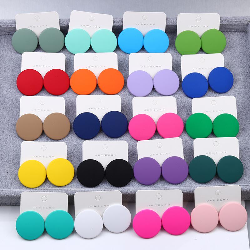 Pinkdudu Candy Color Round Acrylic Stud Earrings Color Sprayed Earrings Cute Simple Casual Earrings PD2232