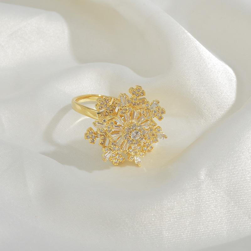 Adjustable Rotating Snowflake Ring for Women: Fashionable Influencer-Inspired Index Finger Ring