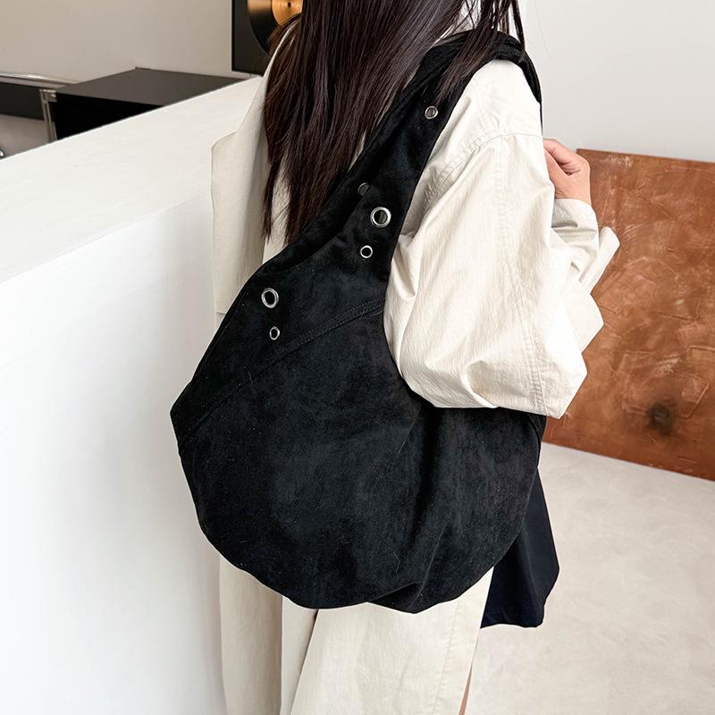 Suede bag women's large capacity 2025 new autumn and winter retro shoulder armpit bag commuter tote dumpling bag