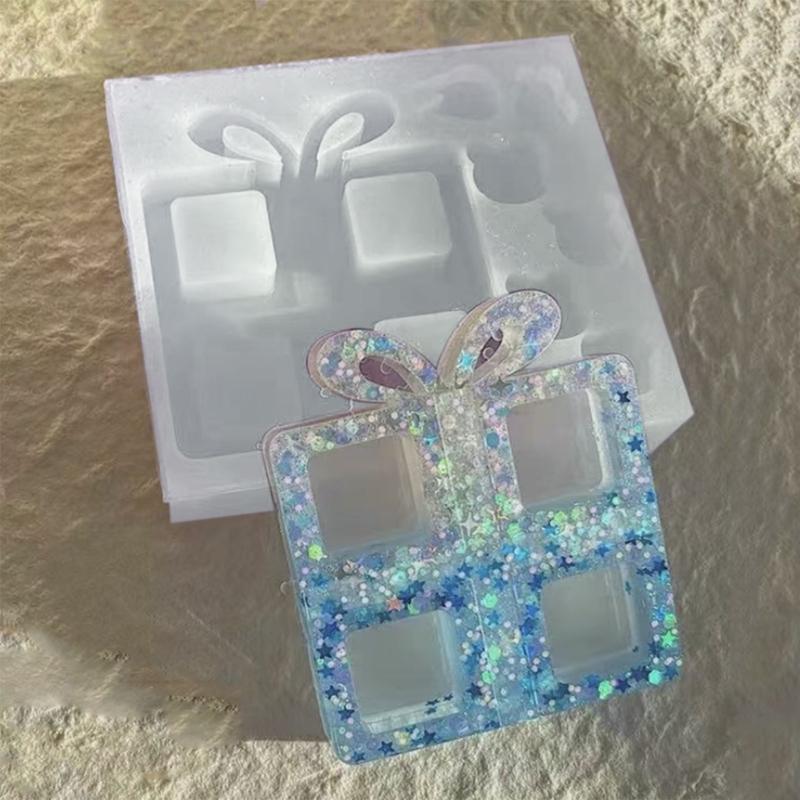 Present Box Silicone Mold Quicksand Epoxy Casting Molds Resin Shaker Mold DIY Pendant Keychain Jewelry Making Mold