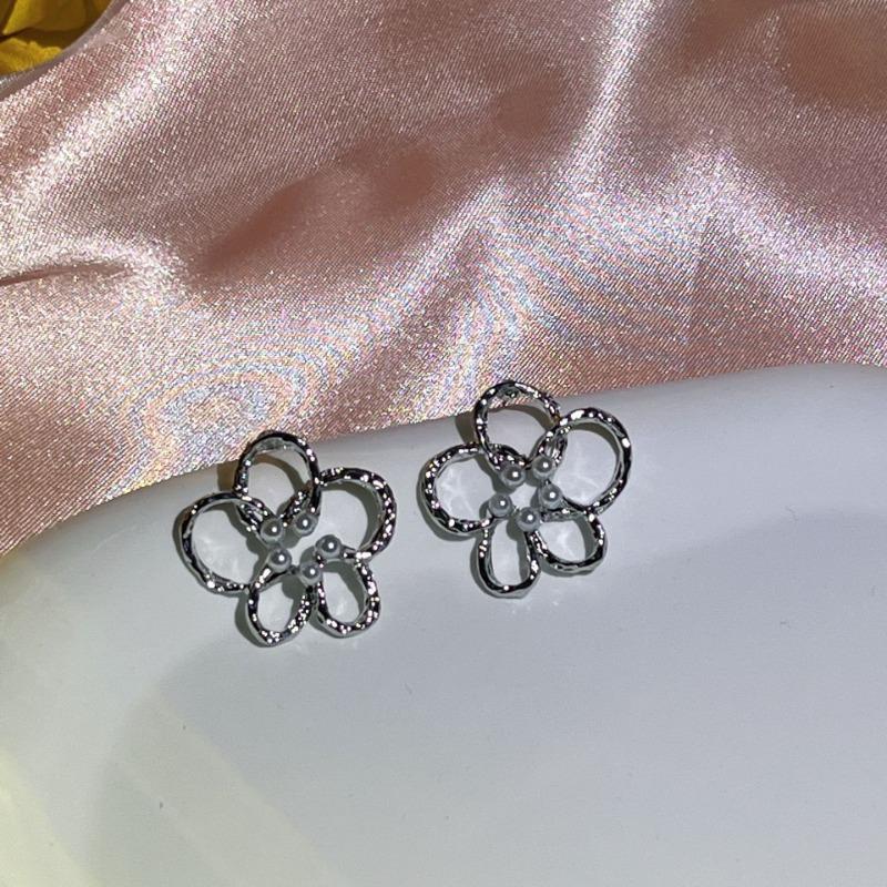 Silver Color Hollow Flower Earrings for Women Girl Fashion Exaggerated Simple Classic Sweet Birthday Jewelry Gift