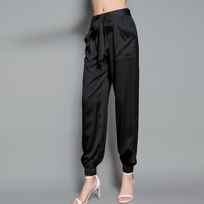 

Укороченные джоггеры из 19мм стрейч-сатина из шелка тутового дерева с эластичной талией на завязках - Облегающий крой, Повседневные брюки 2025 L