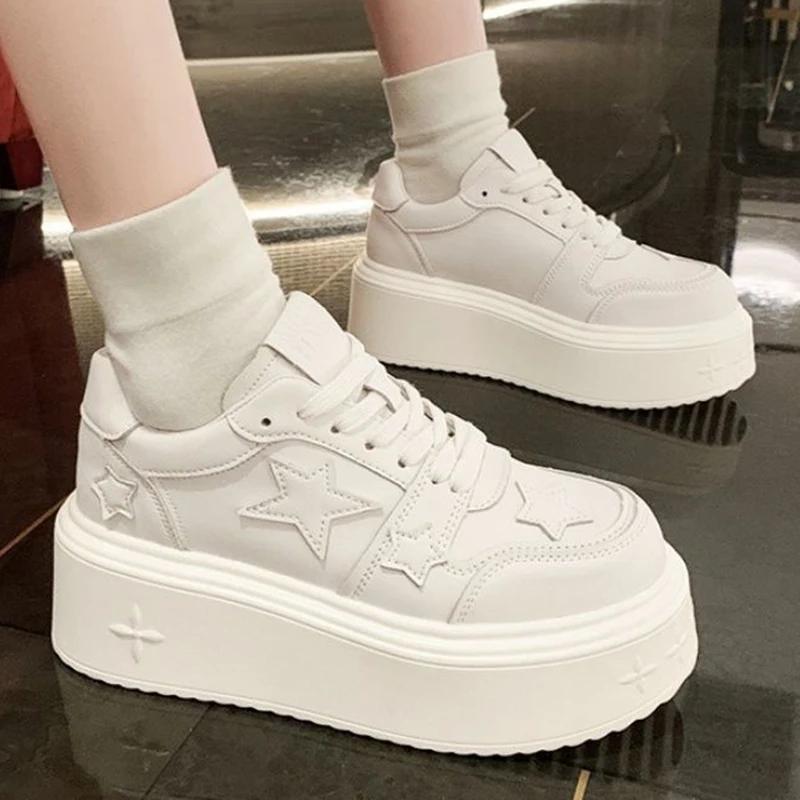 Autumn Women Platform Sneakers Outdoor Casual Personalized Stars Design Skateboard Comfortable Lace Up Sneakers Sport Shoe 35-40