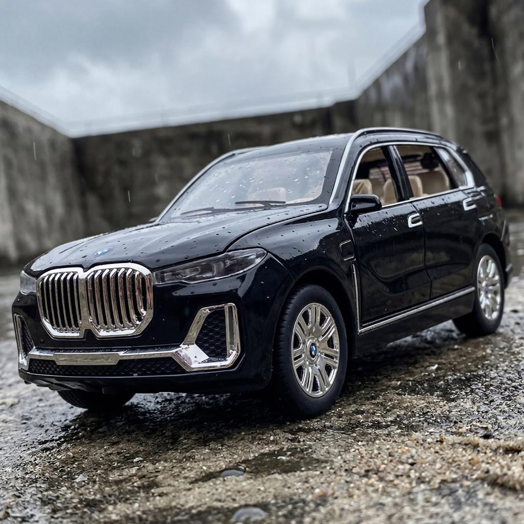 1:24 BMW X7 Off Road SUV Alloy Metal Diecast Model Car Home Decoration & Computer Desktop Ornaments Decorations Holiday Present