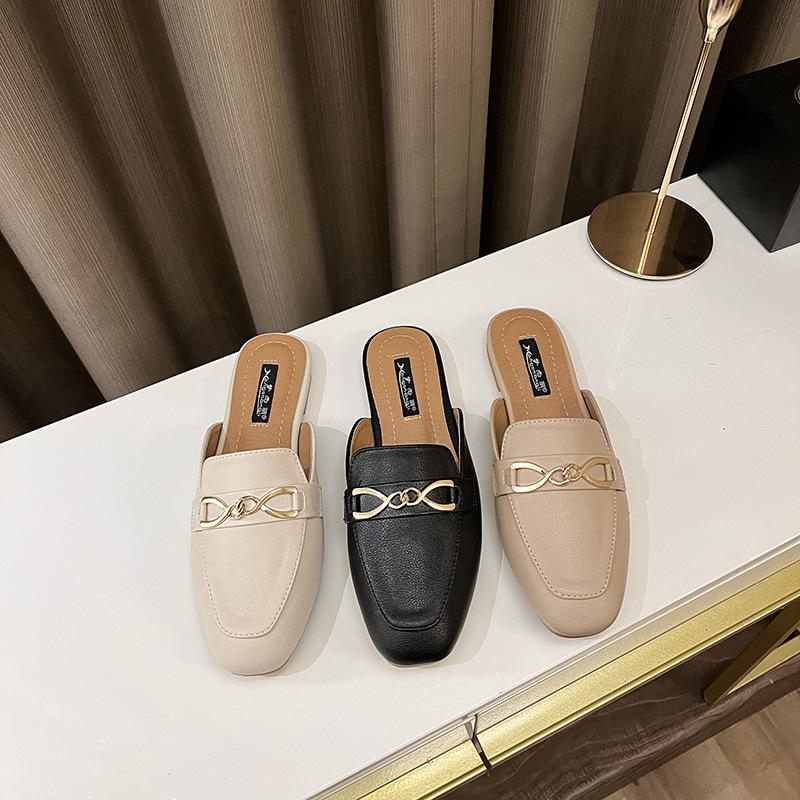 Modevarumärke Metallkedja Mules Skor Kvinna Täckta Tår Tofflor Damer Flipflops Flats Sandaler Casual Slip On Slides Halkfria Pantuflas