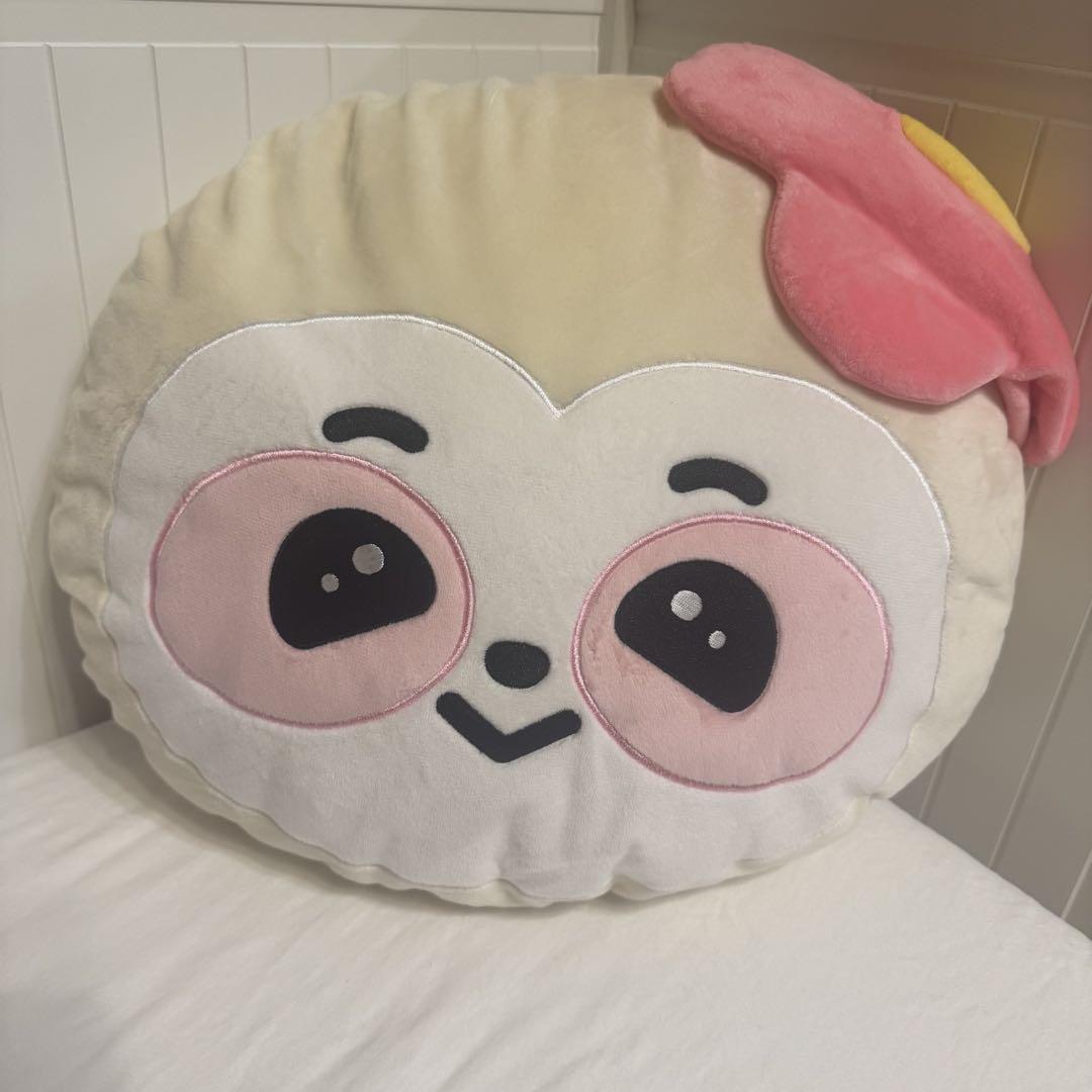 

[Б/У] NiziU Аяка АНО Подушка