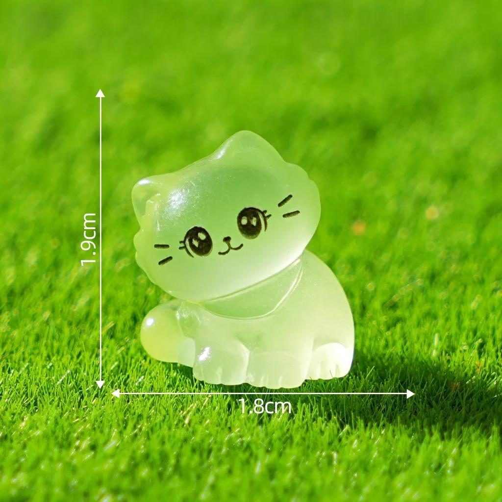 6Pcs Miniature Noctilucent Cute Kitten Vivid Cat Micro Landscape Ornaments For Decorations Decoration Room Table Accessories