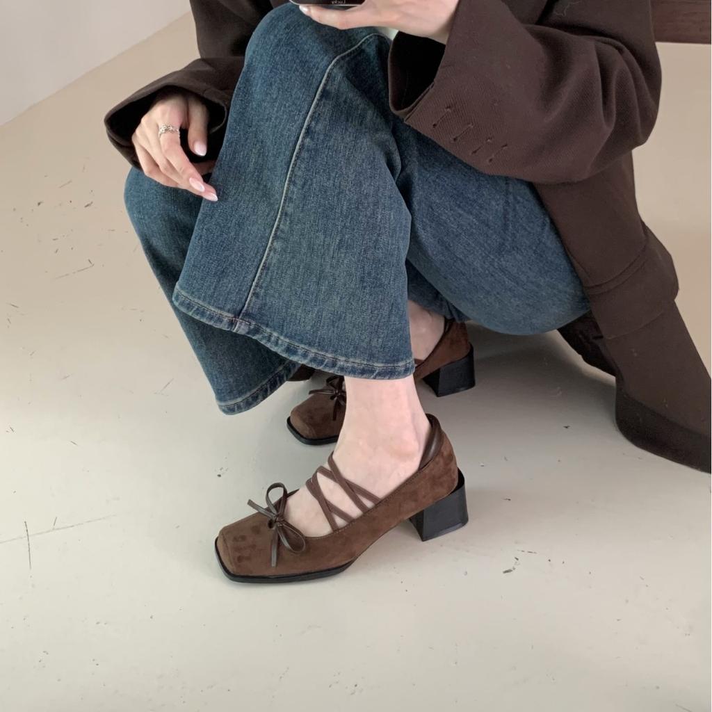 2025 new one-word with light mouth suede versatile bow thin belt temperament leopard print commuter women's shoes