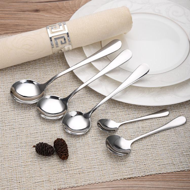 12-teiliges Heavy Duty Esslöffel-Set, 7,4" Löffel Lebensmittelgeeignetes Besteckset, Spiegelfinish, Ergonomisch, Spülmaschinenfest für Zuhause, Küche, Restaurant