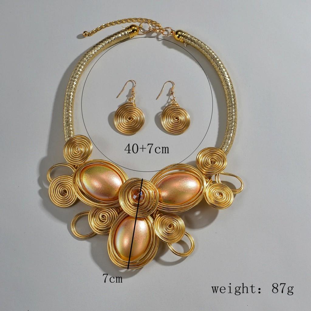Pendant Ecofriendly Metal Jewelry Set Featuring Bear And Pig Motifs For Fashion Lovers