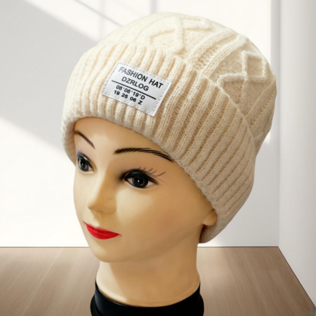 

Шерстяные шапки, вязаные шапки, теплые шапки, ветрозащитные шапки, шапки с защитой ушей, шапки-пуловеры и шерстяные шапки бежевый