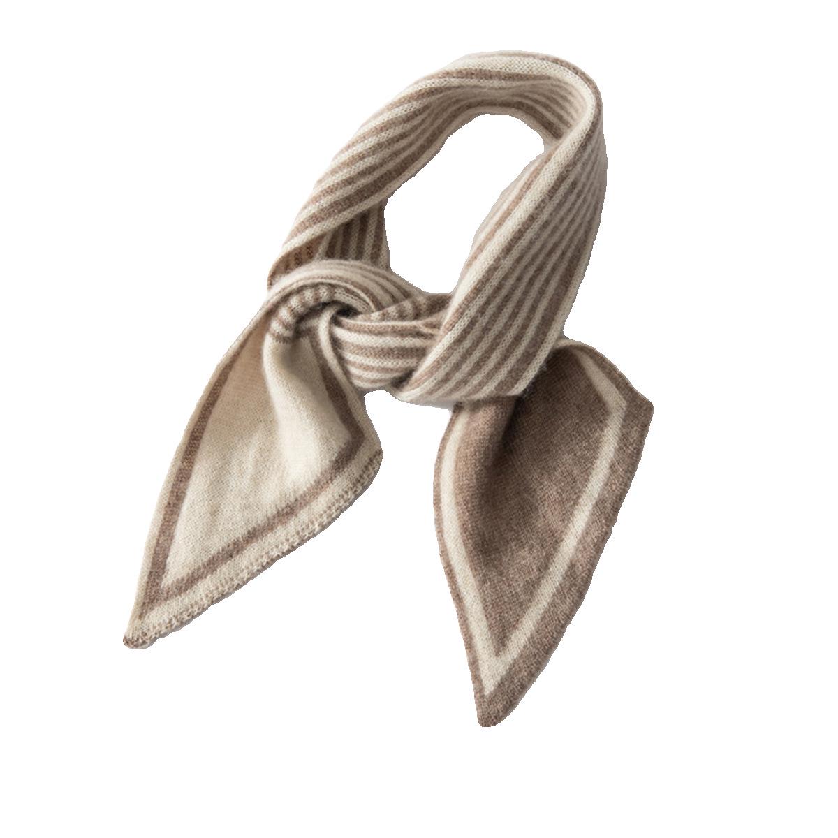 

Unisex Cashmere Color Block Scarf - Short, Versatile, Warm Knitted Neck Warmer for Autumn/Winter