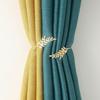 Eleganti Fermatende Floreali Traforati Esagerati, Design Minimalista in Metallo a Farfalla
