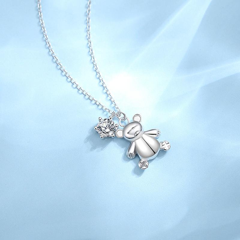 Bear pendant necklace female niche design Korean version collarbone chain sweater chain for girlfriend New Year's gift