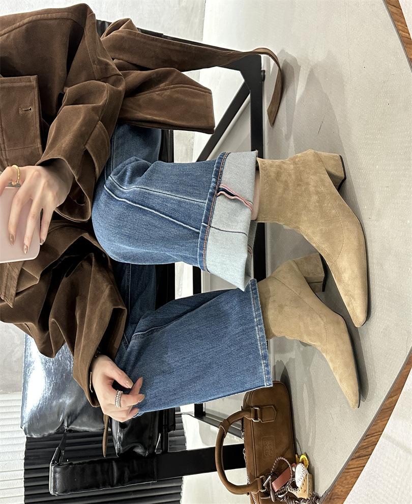 

Модный темперамент европейский и американский стиль короткие ботинки женские 2025 осень и зима новые толстый каблук острый носок замша высокий каблук тонкие ботинки 39 хаки