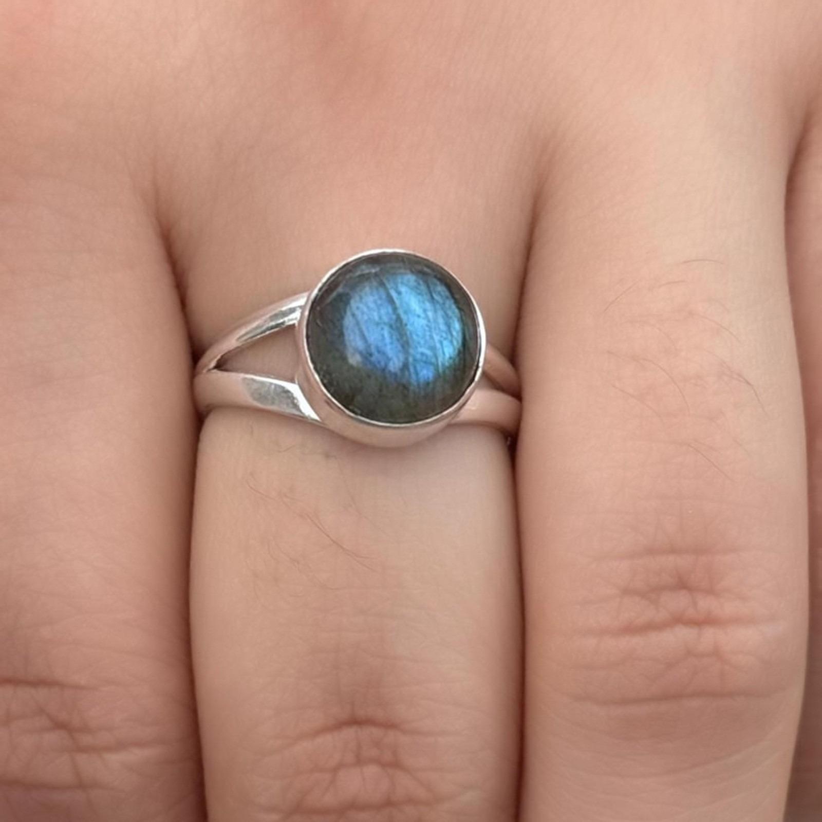 

Natural Round Blue Labradorite Gemstone 925 Sterling Silver Artisan Gift Ring 10