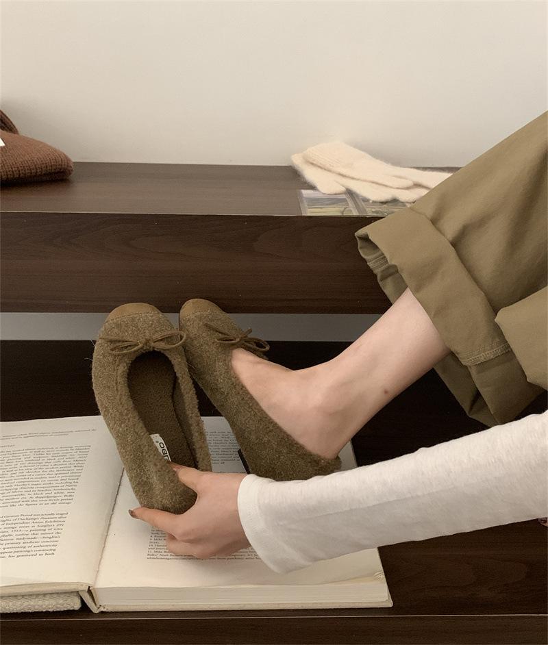 

Soft-soled retro bow 2025 autumn fairy style with skirt Korean version versatile shallow mouth Mary Jane single shoes female tide 39 хакі