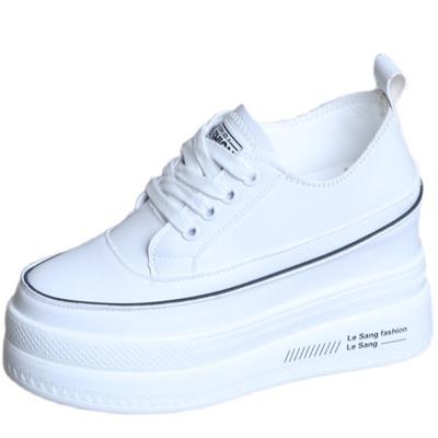Moda 2024 Primavera Sapatos de lona brancos femininos Fundo grosso aumentado 10CM Tênis esportivos casuais para todos os jogos Sapatos de outono
