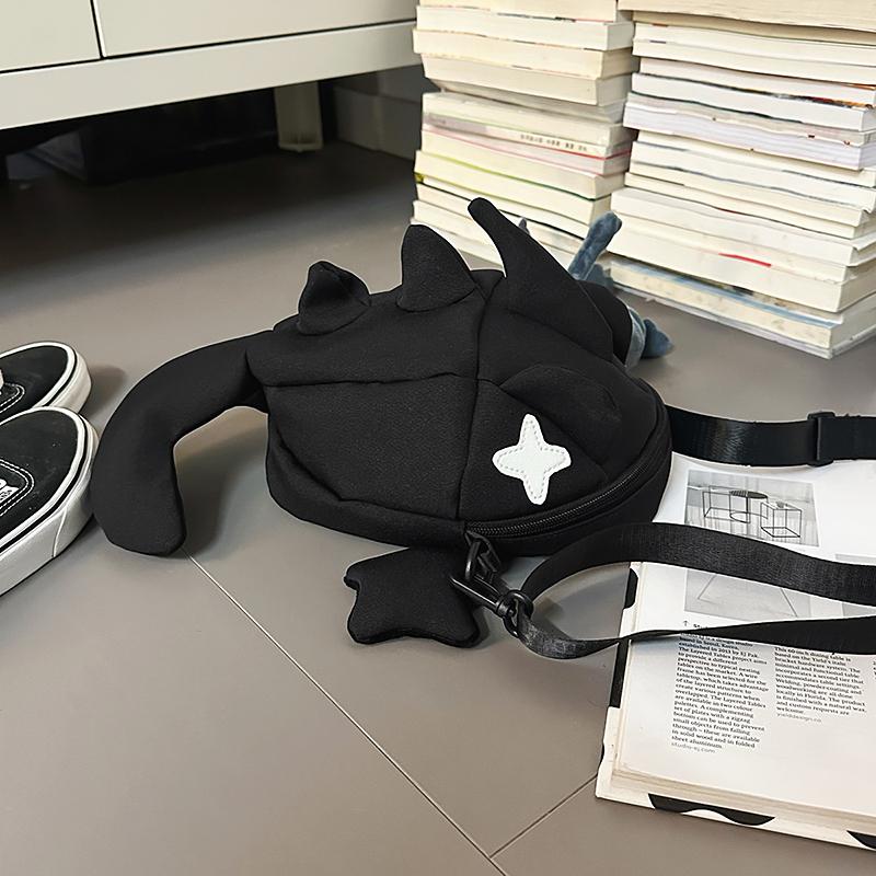 Men's Shark Shoulder Bag Women's Cartoon Commuter Crossbody Bag