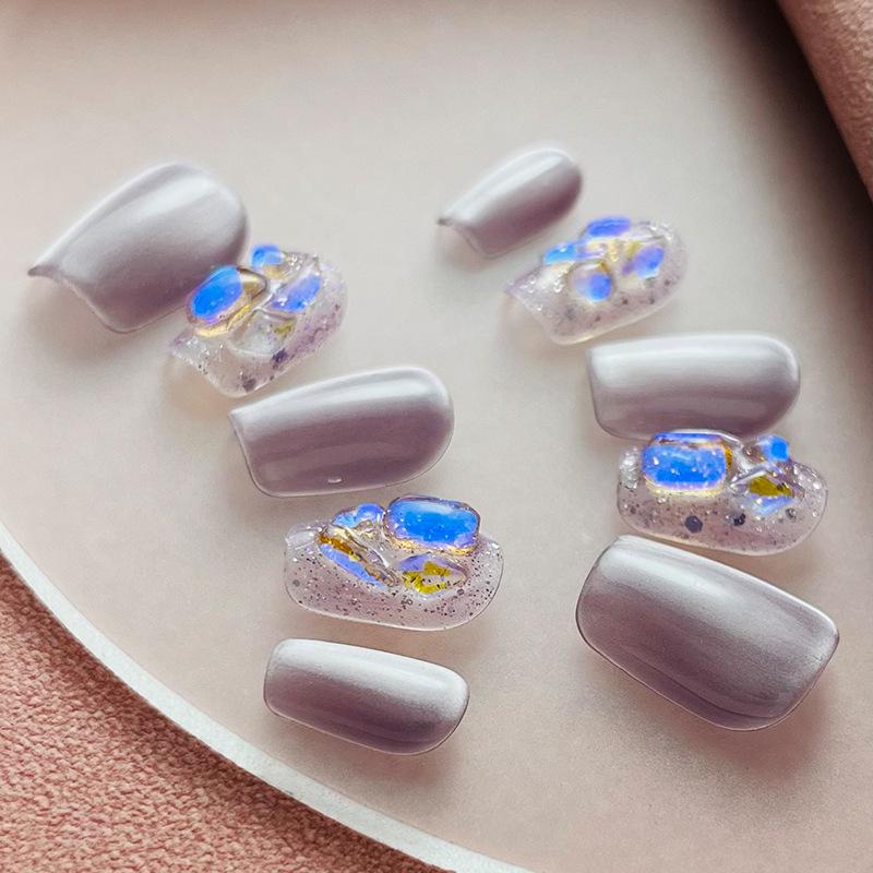 Quiet Moon Taro Paste Handmade Cat Eye Press-on Nails - Removable High-End Nail Stickers