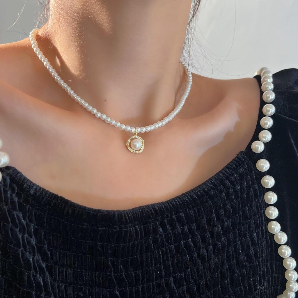 925 Sterlingsilber Französische Retro Süßwasserperlenkette für Damen - High-End Kleiner Reisperlen Choker mit Anhänger