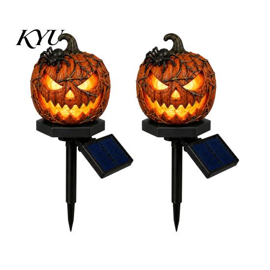 Warm Amber Light Solar Halloween Pumpkin Garden Stake Light, Waterproof Resin LED Decorative Lawn Lamps Lantern, Spooky Yard Lighting for Outdoor