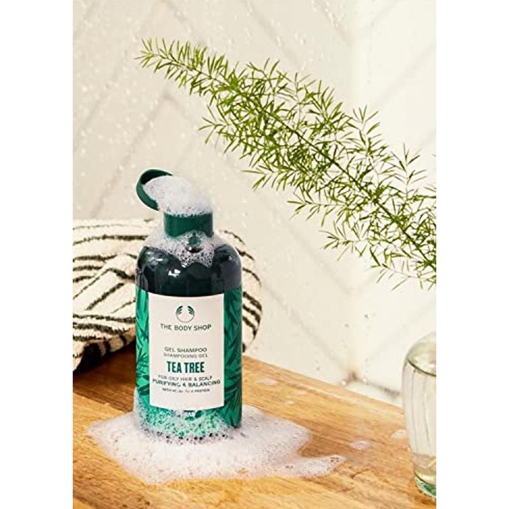 The Body Shop Teebaum Reinigendes & Ausgleichendes Shampoo 400 ML Packung Für Fettiges Haar & Kopfhaut Vegan